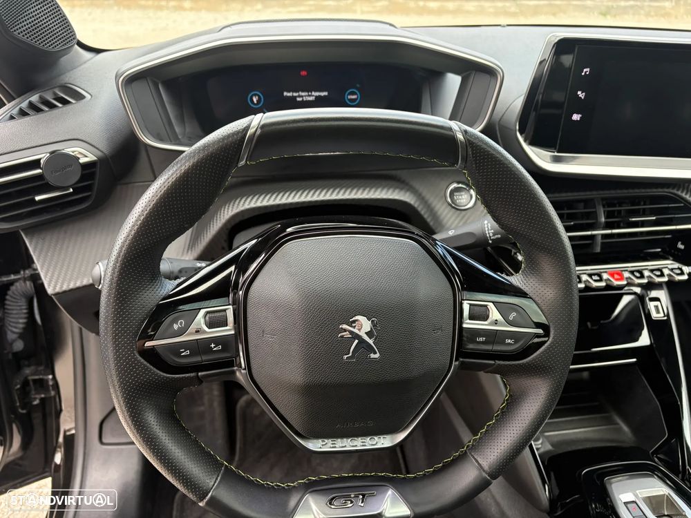 Peugeot e-208 GT+ - 9