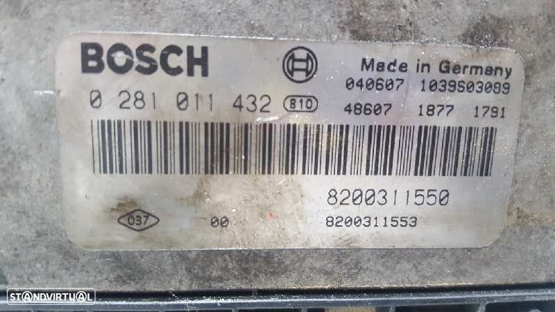 CENTRALINA MOTOR UCE RENAULT MASTER II FURGÃO 2003 -8200311550 - 1