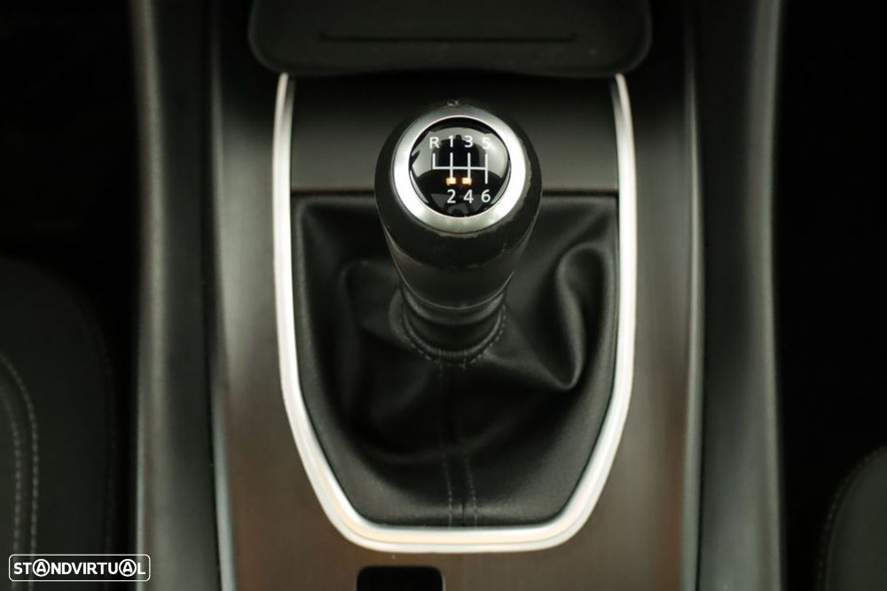 Nissan Qashqai 1.3 DIG-T N-Connecta - 14