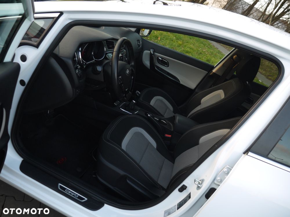 Kia Ceed 1.6 GDI Spirit - 10