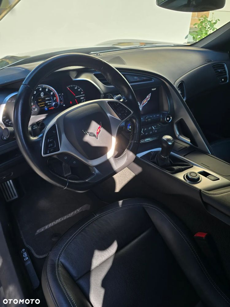 Chevrolet Corvette - 9