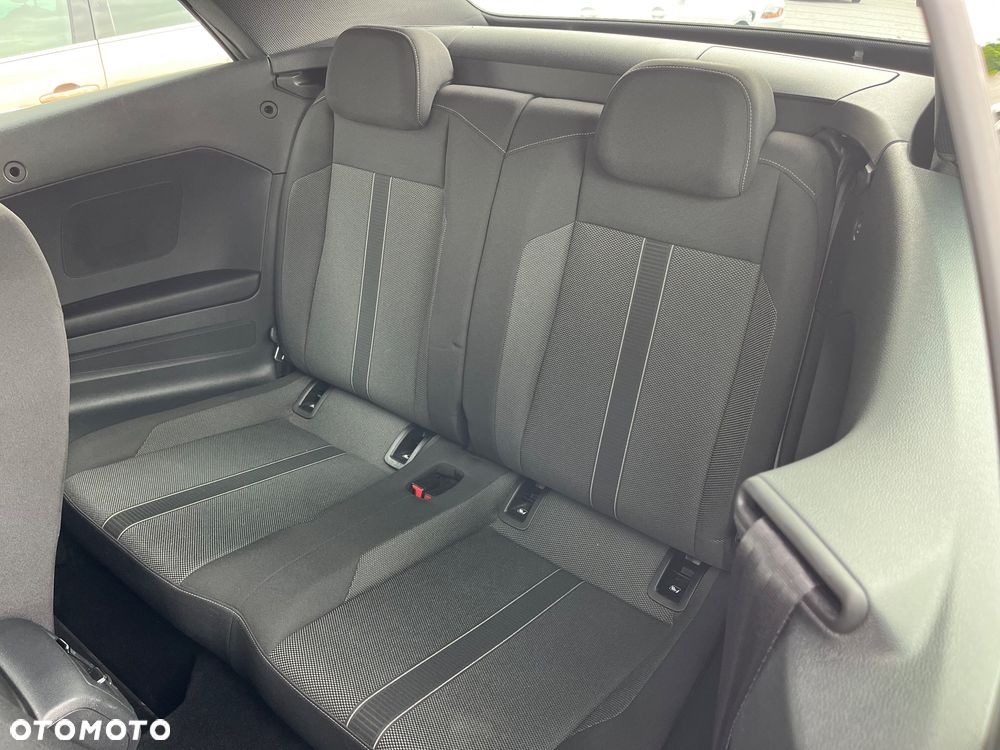Volkswagen T-Roc - 14