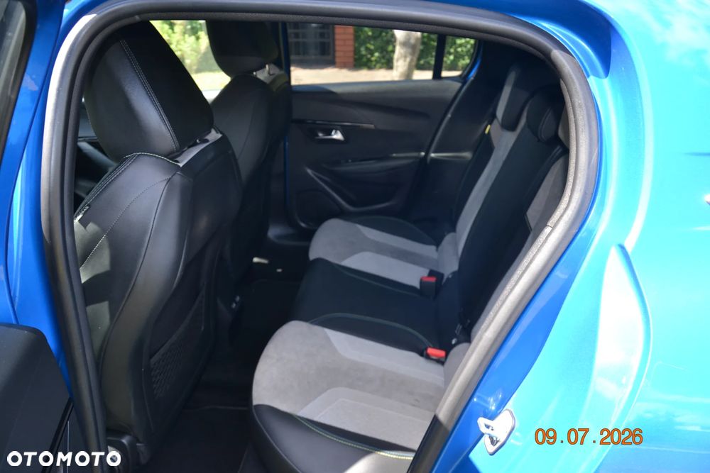Peugeot 208 1.2 PureTech GT Pack S&S - 10