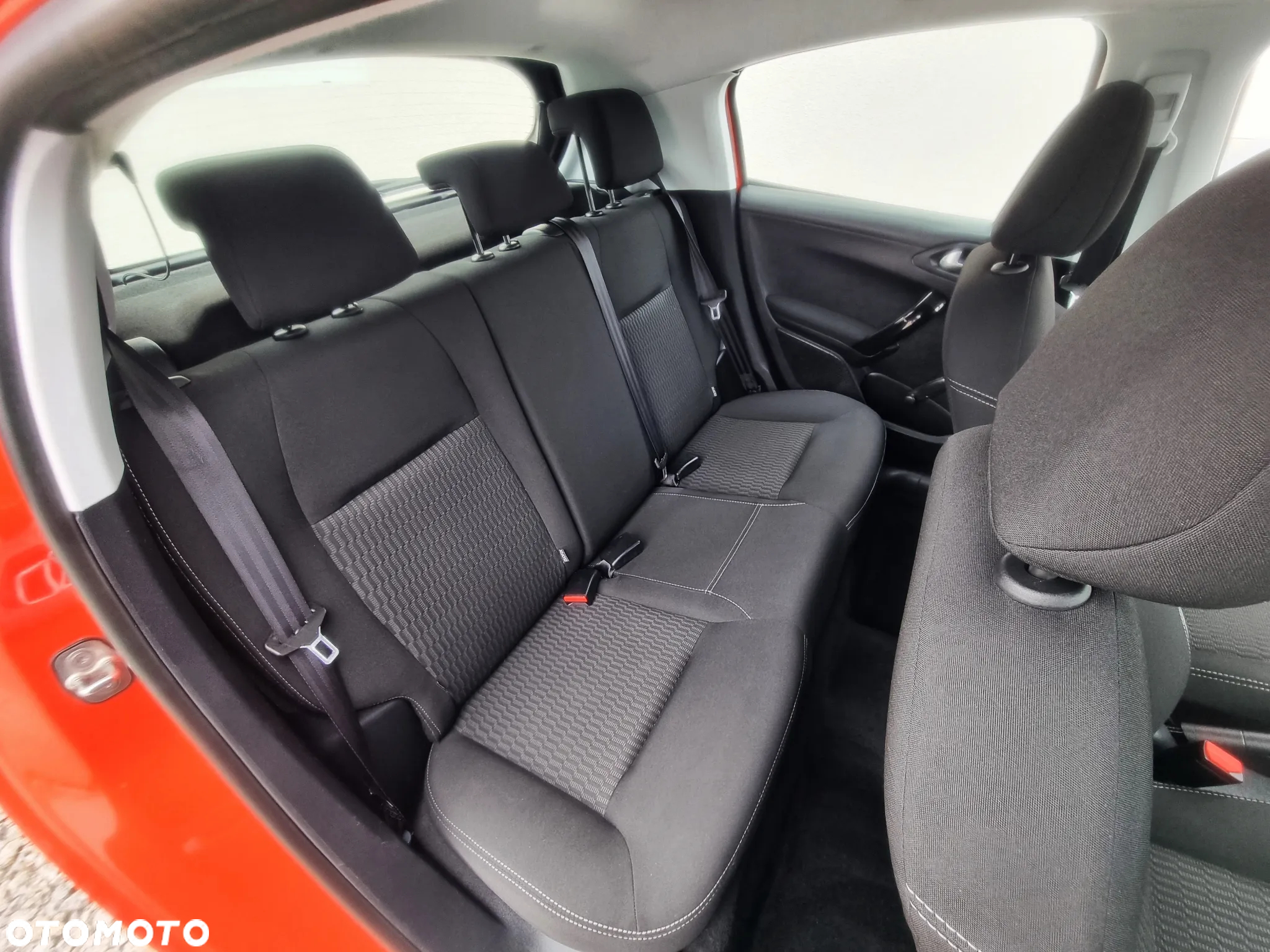 Peugeot 208 1.2 PureTech Active - 11