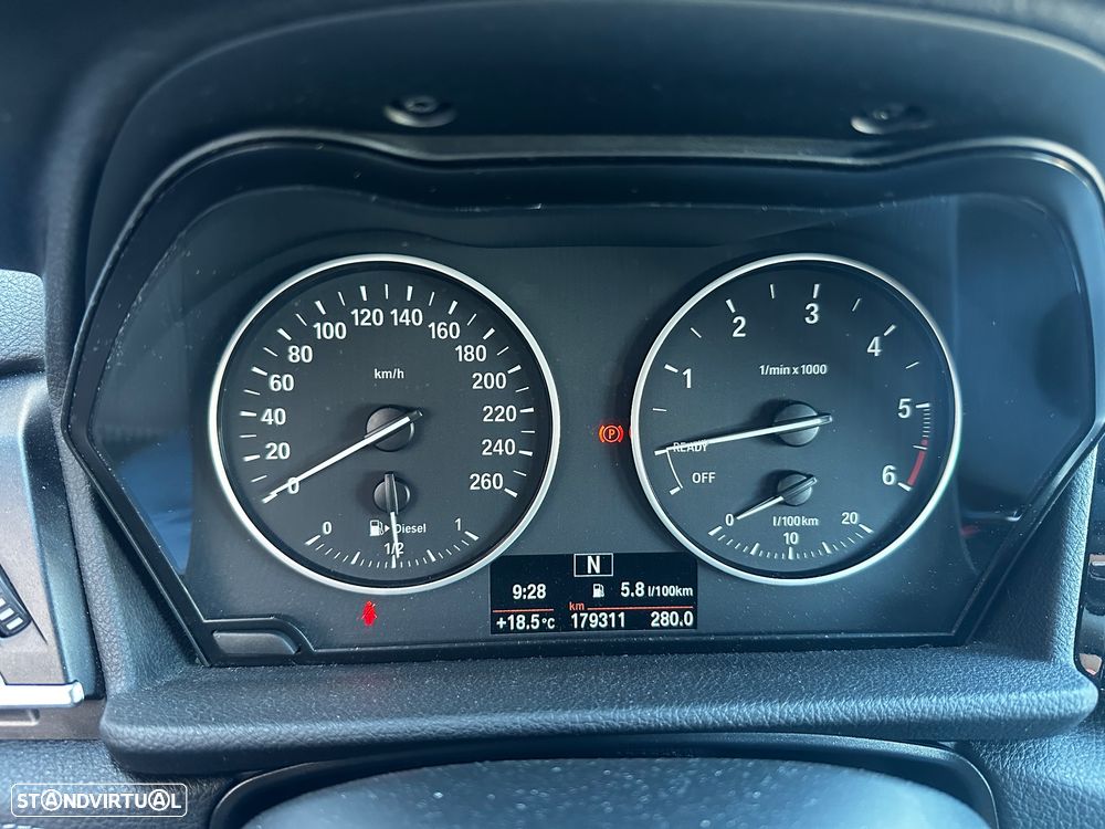 BMW 218 Active Tourer d Line Sport - 10