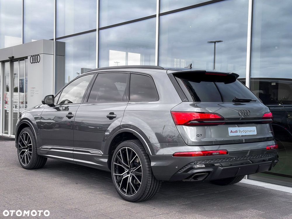 Audi Q7 - 7