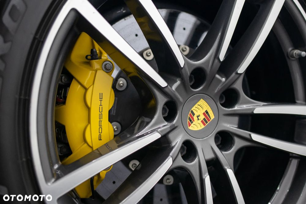 Porsche Cayenne ver-turbo - 5