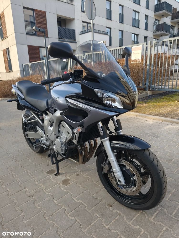 Yamaha FZ6 - 3