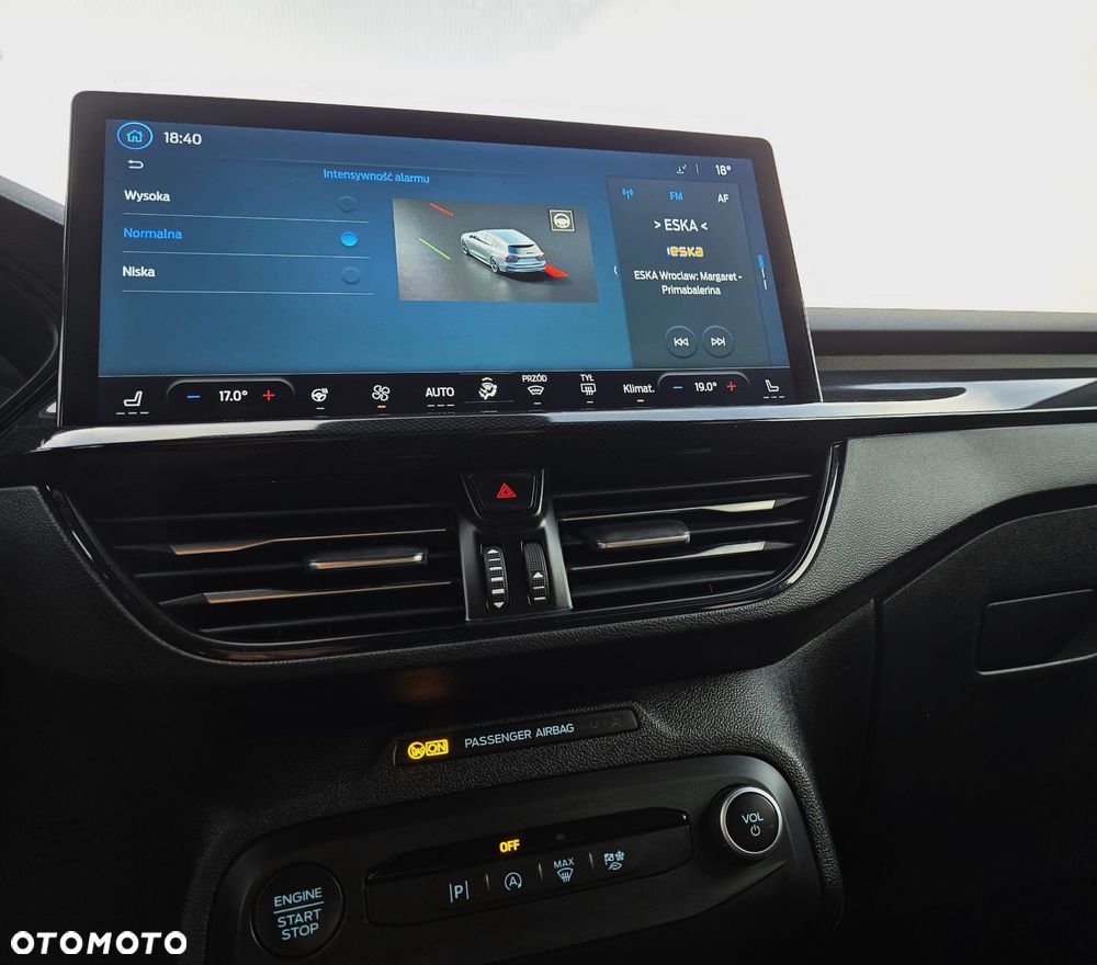 Ford Focus 1.5 EcoBlue Start-Stopp-System ST-LINE - 30