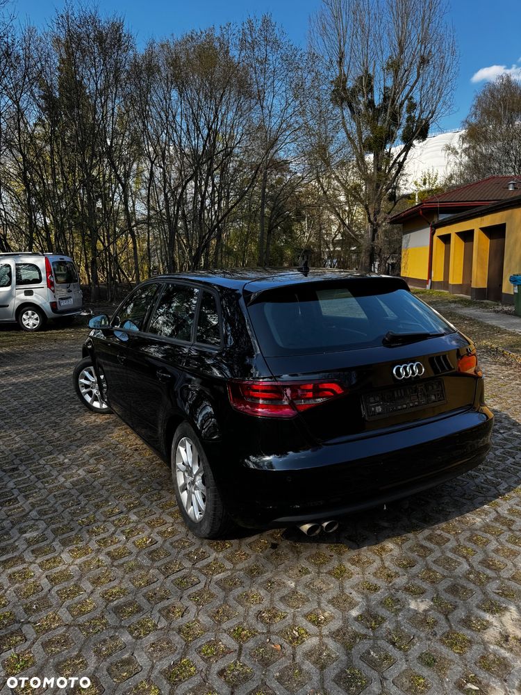Audi A3 Sportback 1.4 TFSI S tronic Ambiente - 6