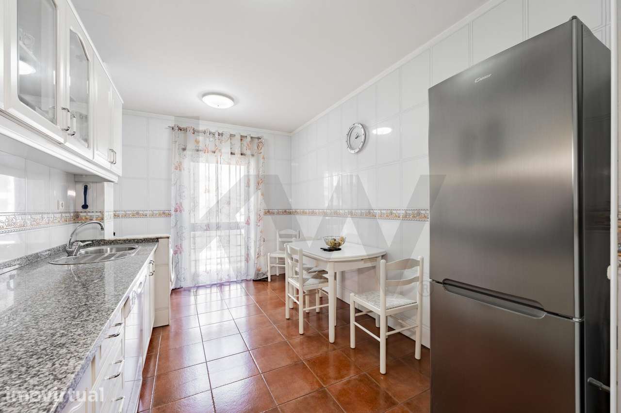 T3 Espaçoso Próximo do Metro e da Praia – Benguiados - Grande imagem: 5/21