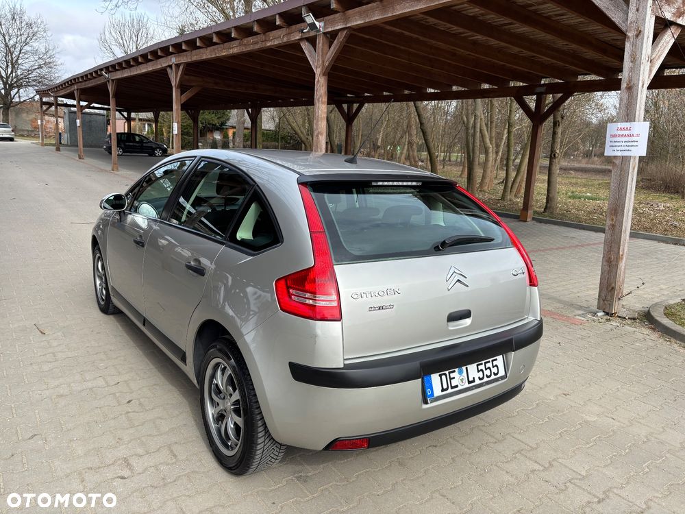 Citroën C4 1.4 16V Style - 35