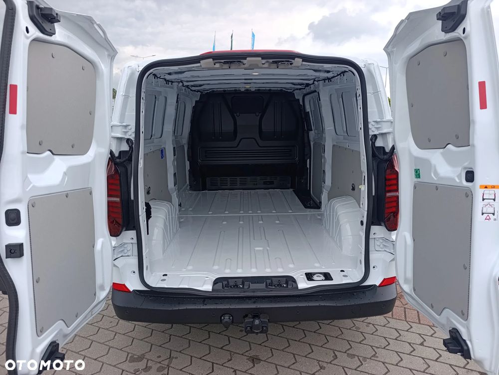 Volkswagen Transporter T7 Furgon - 5