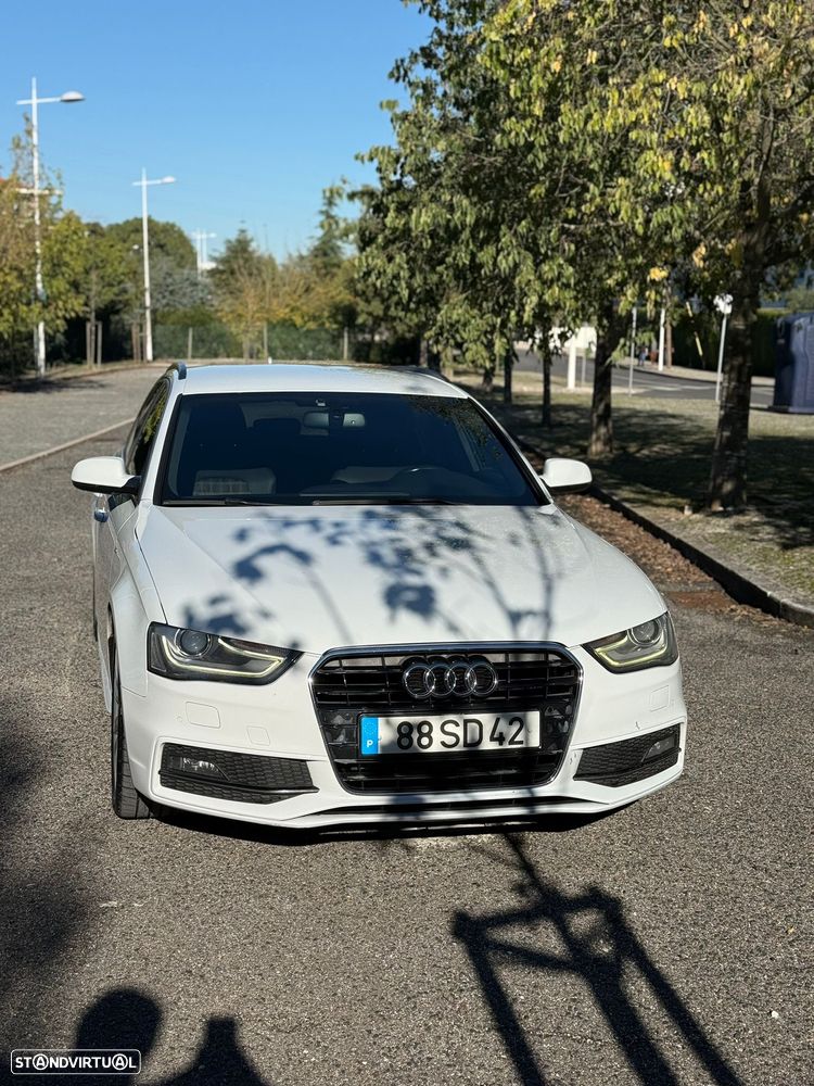 Audi A4 Avant 2.0 TDI S-line - 2