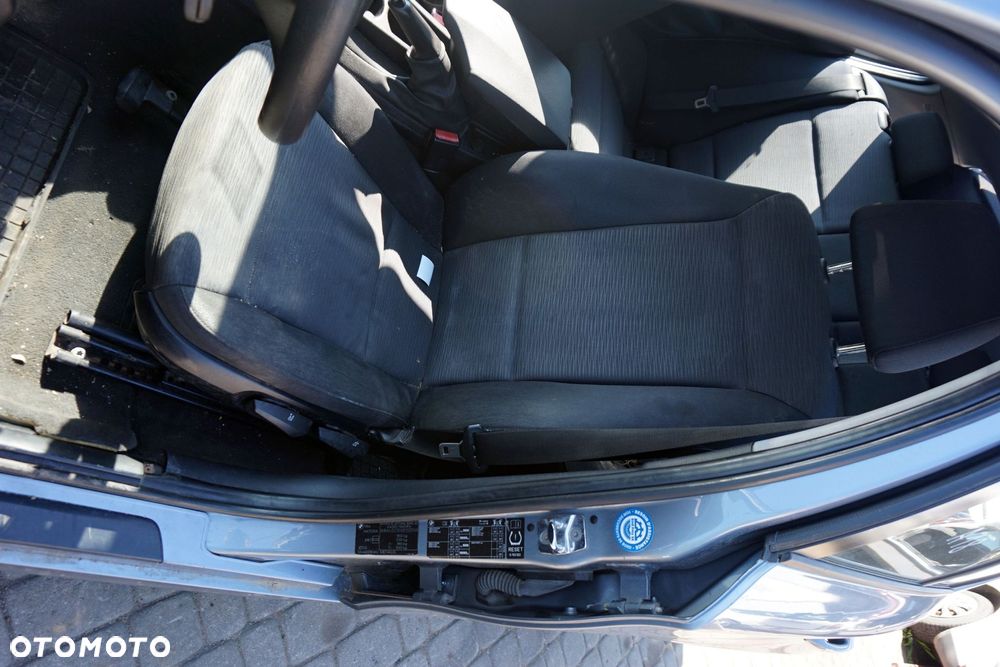 BMW 1 E87 LIFT 5D HB 2007 A18 2.0 D N47D20A 143KM GS6-17DG QUARZBLAU na części - 11