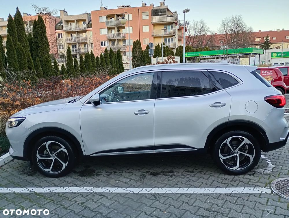 MG HS 1.5 T-GDI Exclusive DCT - 12