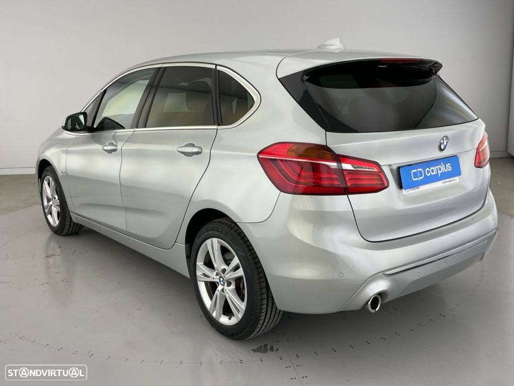 BMW 216 Active Tourer d Line Luxury - 24