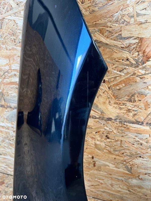 BŁOTNIK prawy MERCEDES B-KLASA W245 LIFT Kod lakieru: 191 - 4