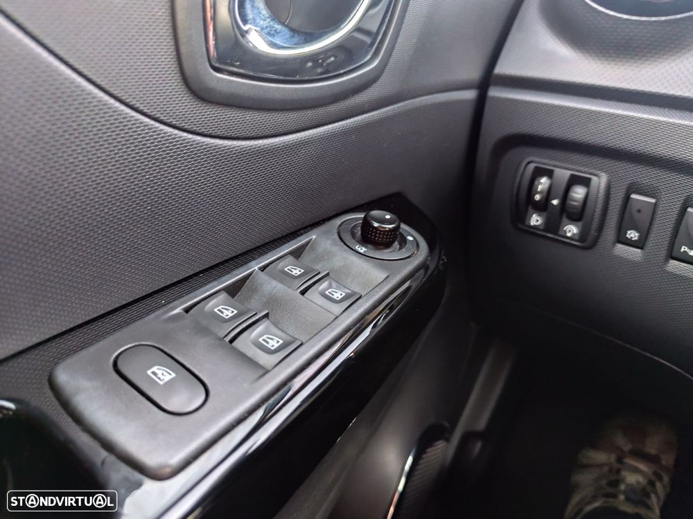 Renault Captur (ENERGY) dCi 90 EDC LIMITED - 20