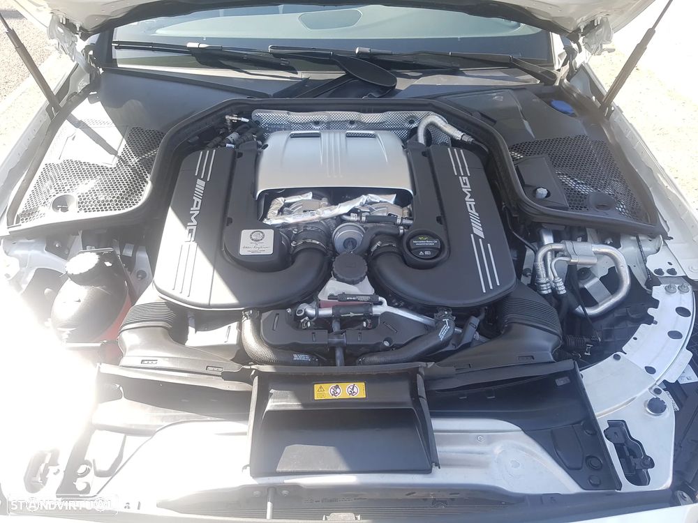 Mercedes-Benz C 63 AMG S - 11
