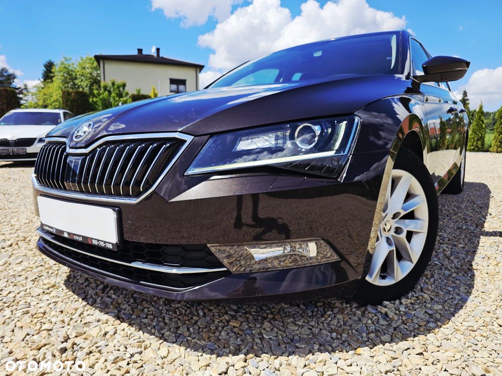 Skoda Superb 2.0 TDI DSG Ambition - 29