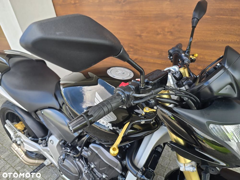 Honda CB - 23
