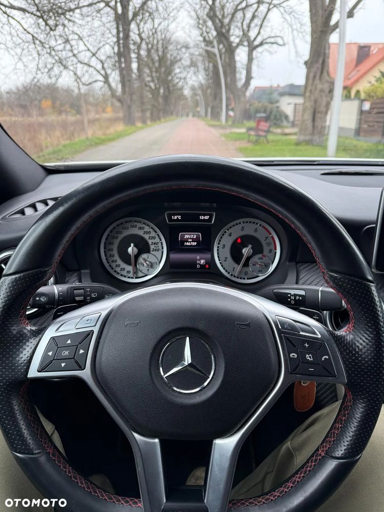 Mercedes-Benz Klasa A 250 4Matic 7G-DCT AMG Line - 32