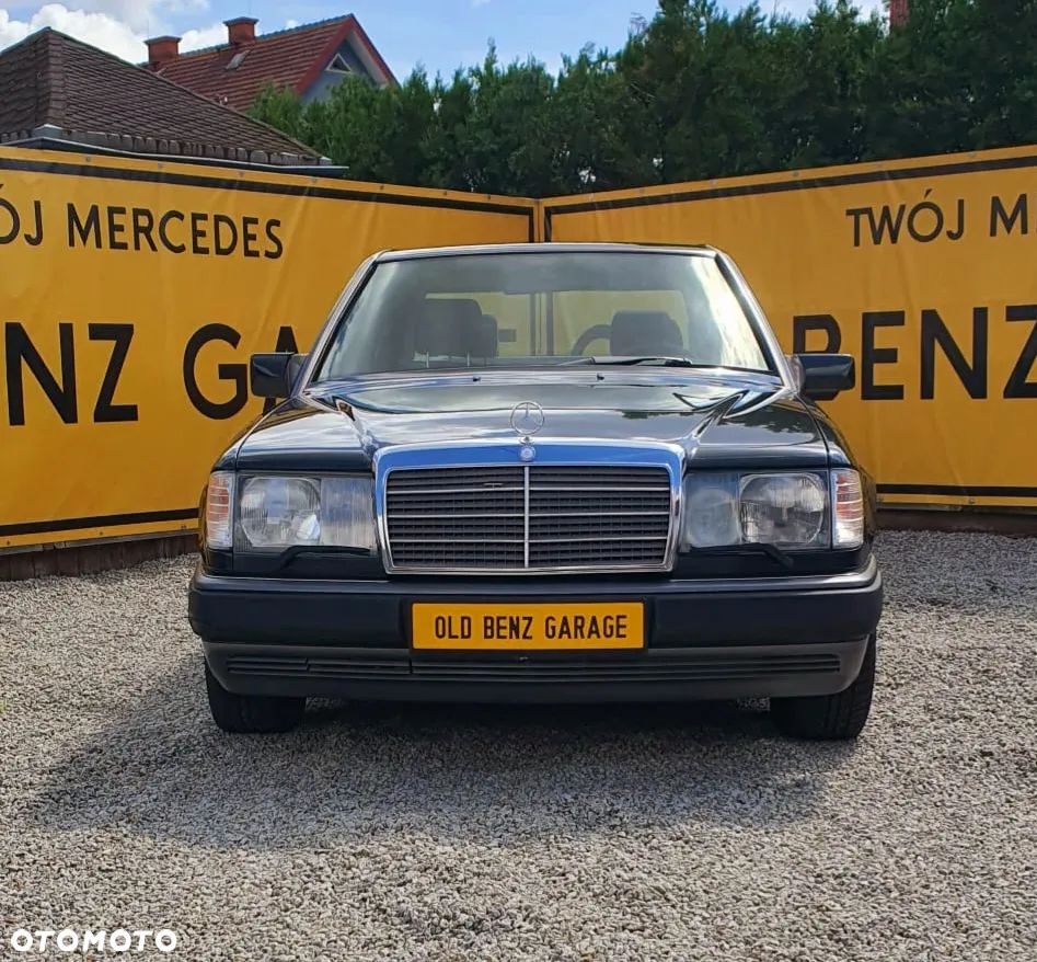 Mercedes-Benz W124 (1984-1993) - 1