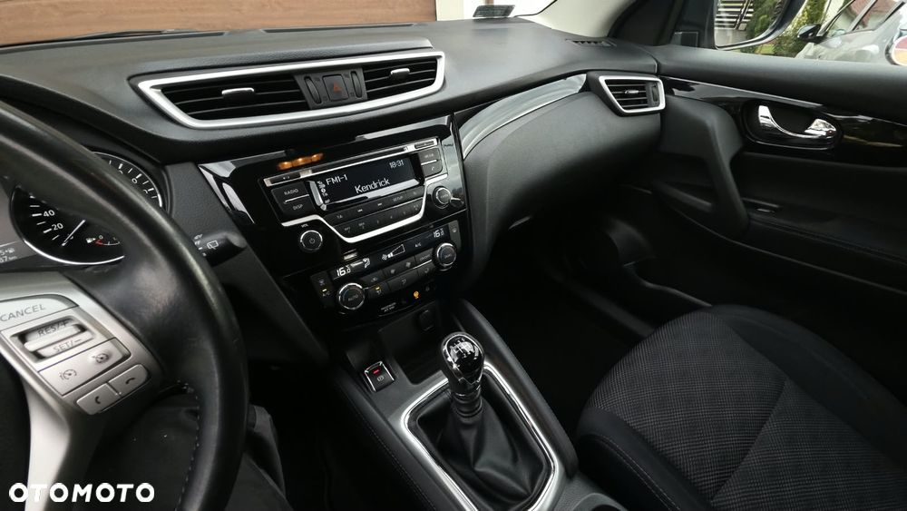 Nissan Qashqai 1.2 DIG-T Acenta EU6 - 22