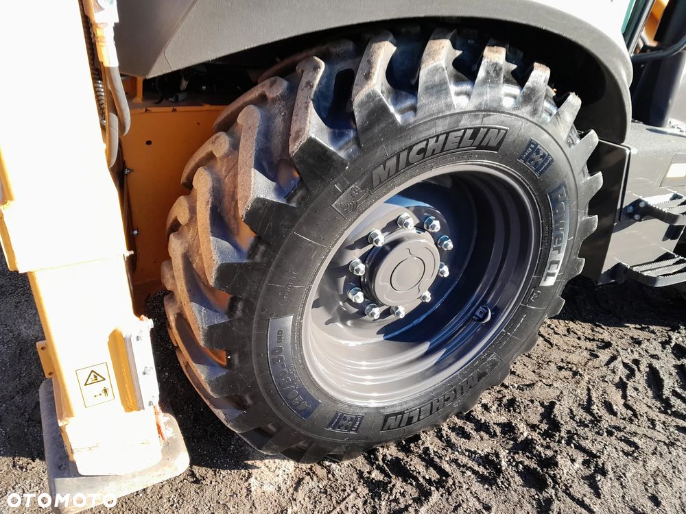 Case 580SV 2023R - 16