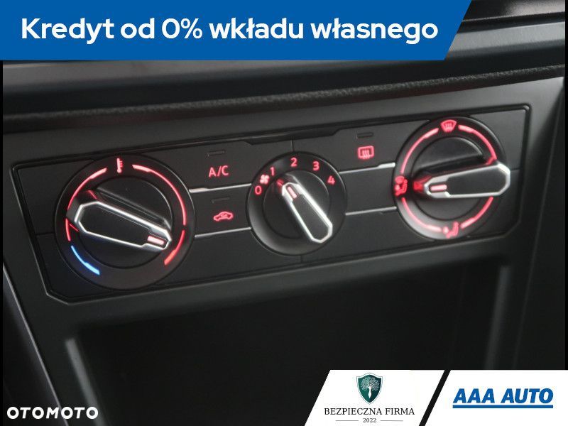 Volkswagen Polo - 13