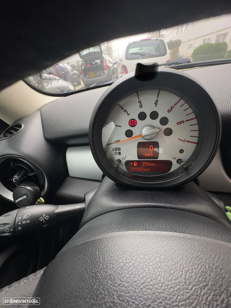 MINI 3 Portas Cooper D - 3