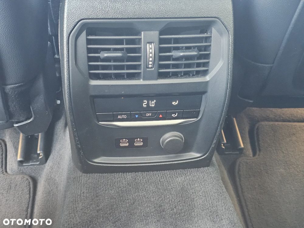 BMW Seria 3 318d Sport Line - 20
