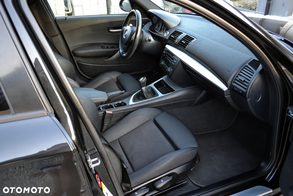 BMW Seria 1 120d DPF - 9