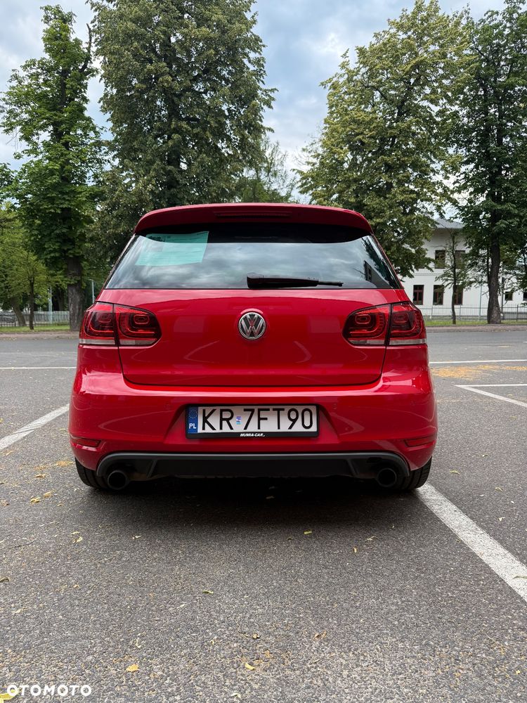 Volkswagen Golf - 5