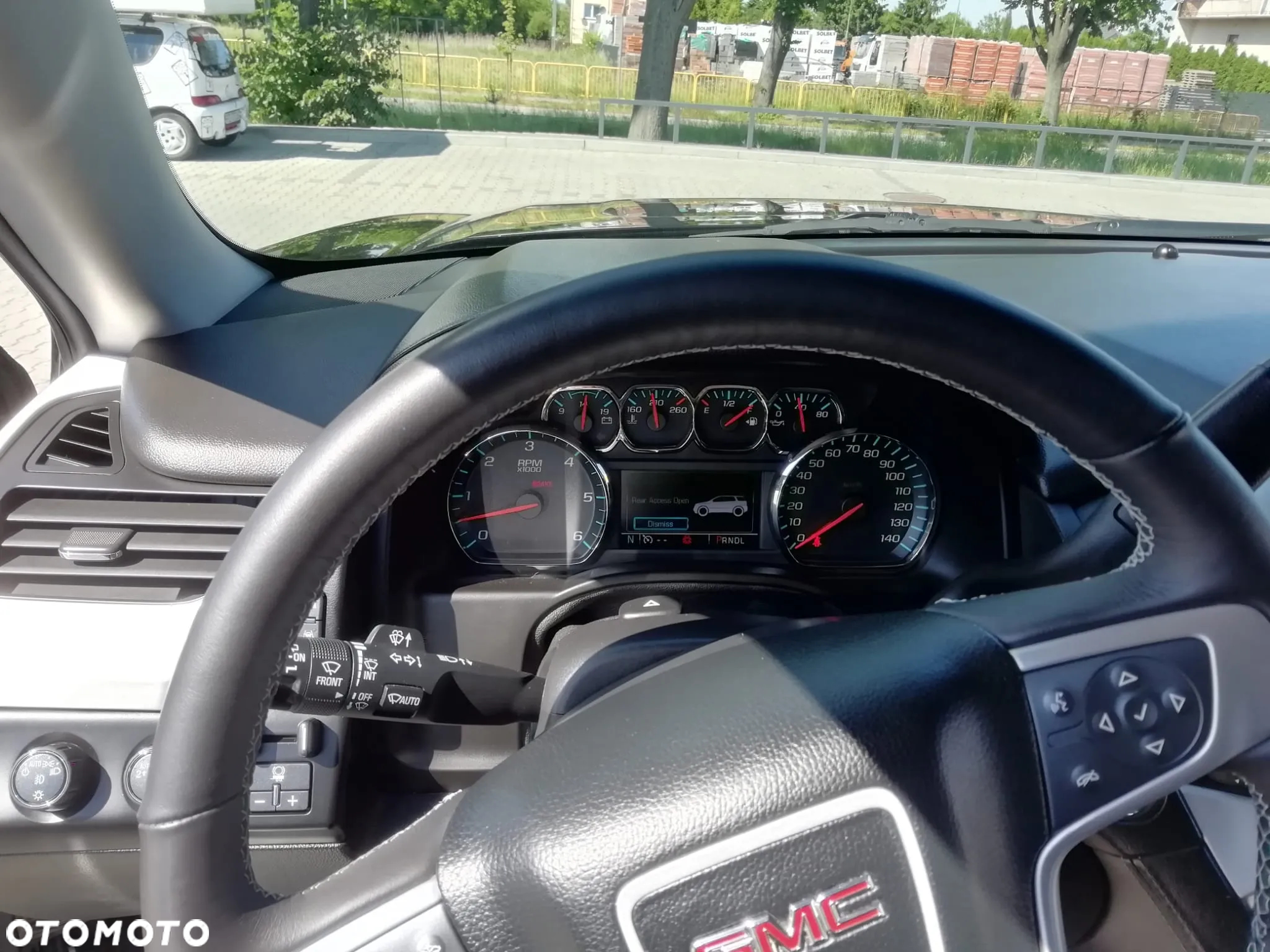GMC Yukon - 5
