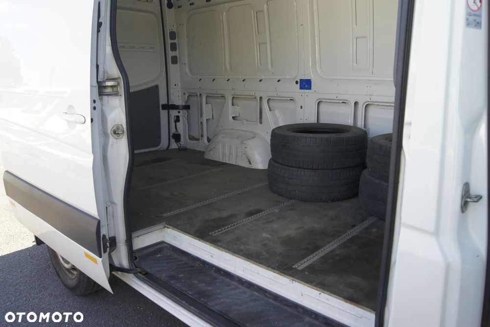 Volkswagen Crafter - 10