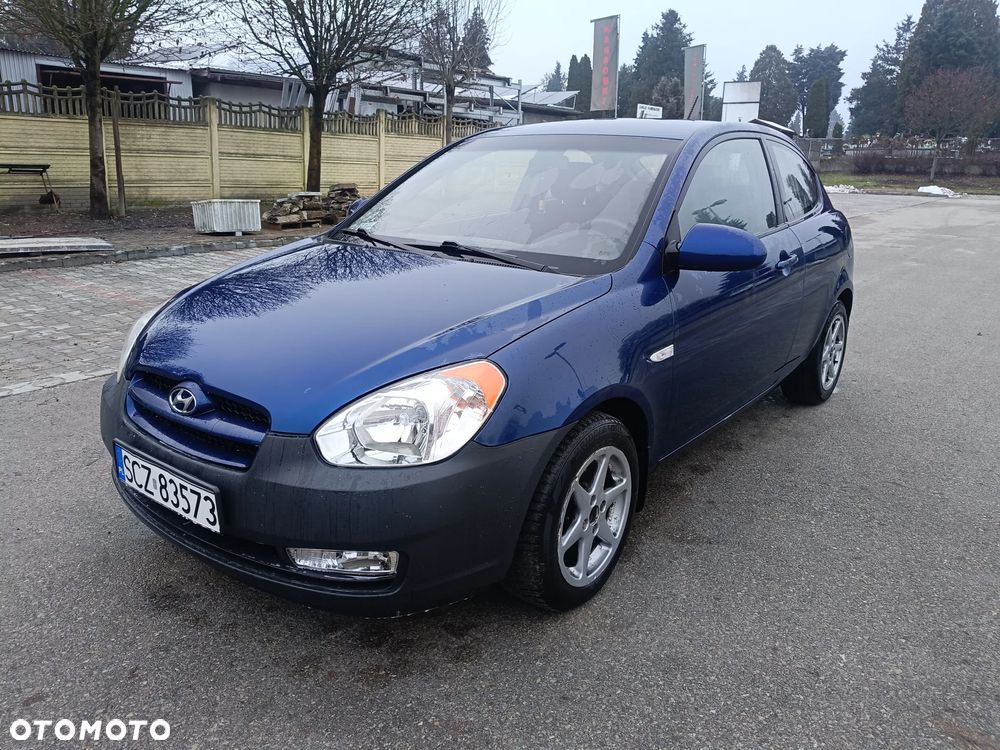 Hyundai Accent 1.4 GL - 2