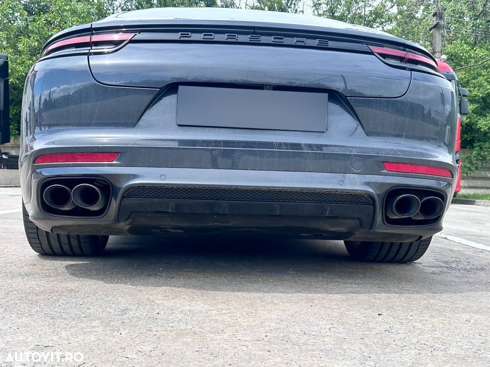 Porsche Panamera 4 E-Hybrid - 15
