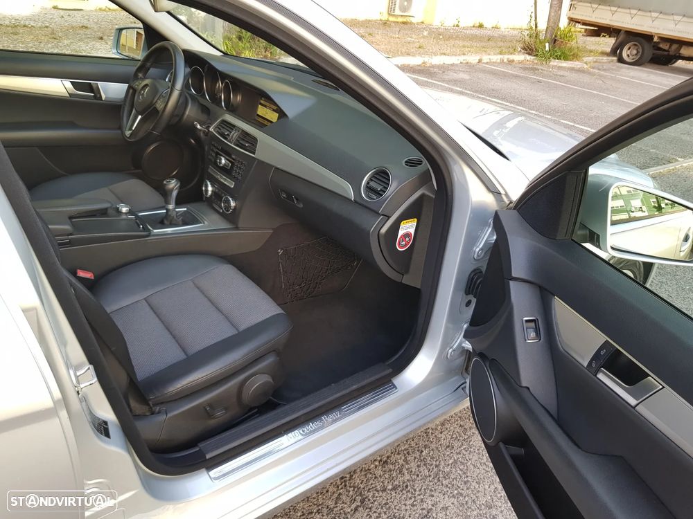 Mercedes-Benz C 220 CDi Avantgarde BlueEfficiency - 35
