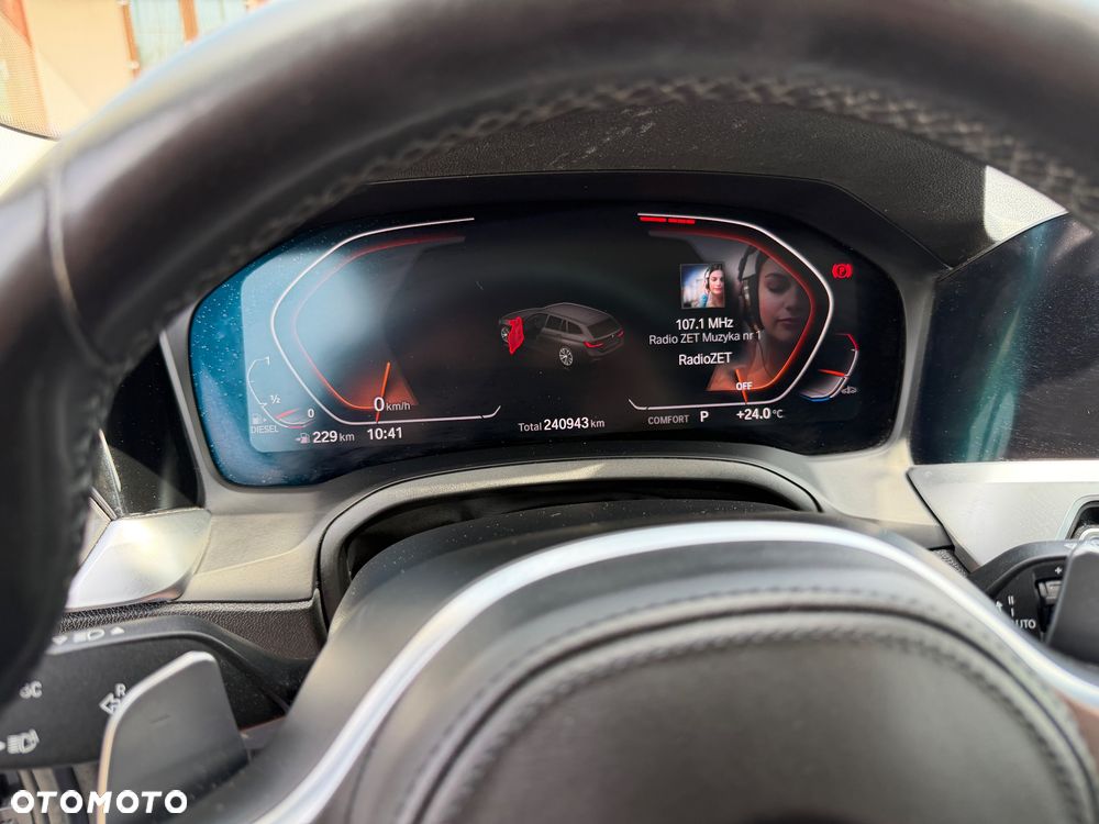 BMW Seria 3 320d Sport Line - 9