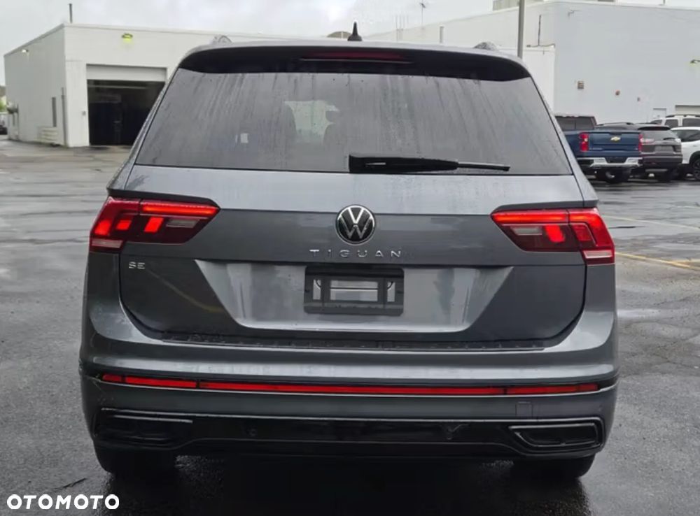 Volkswagen Tiguan - 8