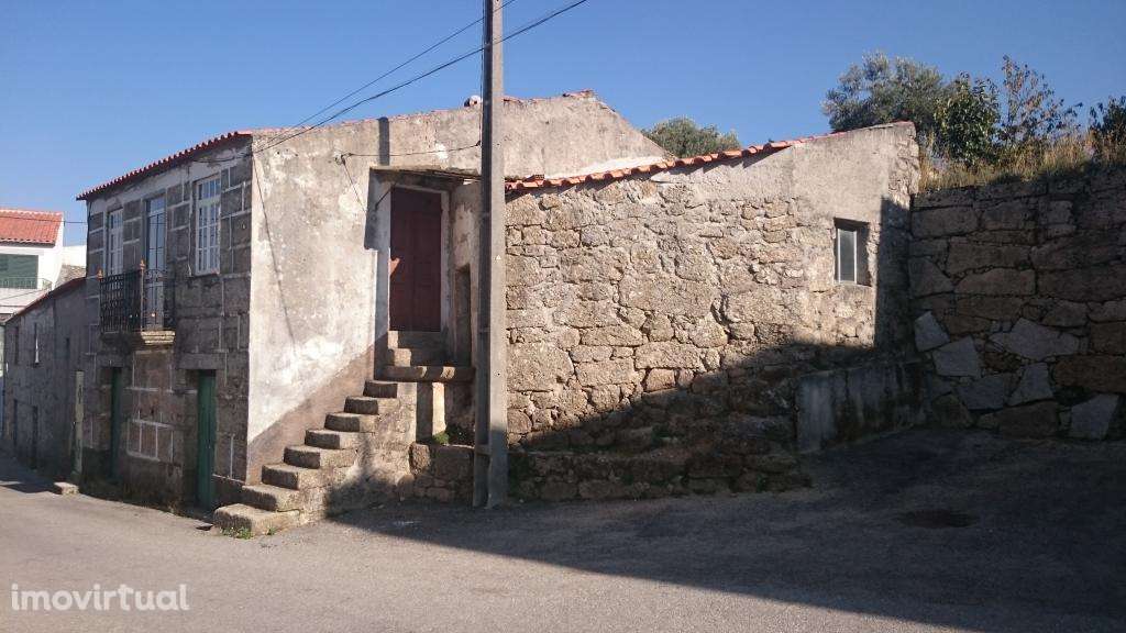 Moradia para reconstruir - Grande imagem: 2/2