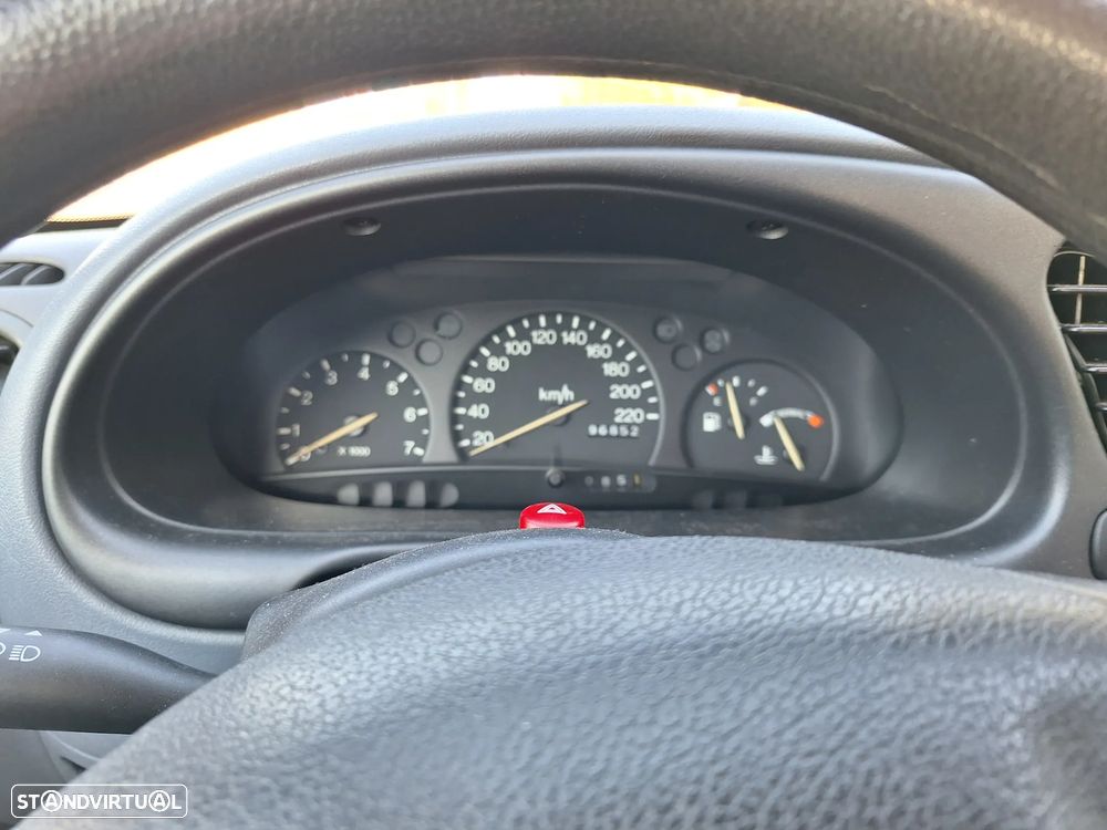 Ford Fiesta 1.25 Ghia - 8