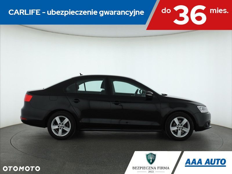 Volkswagen Jetta - 7