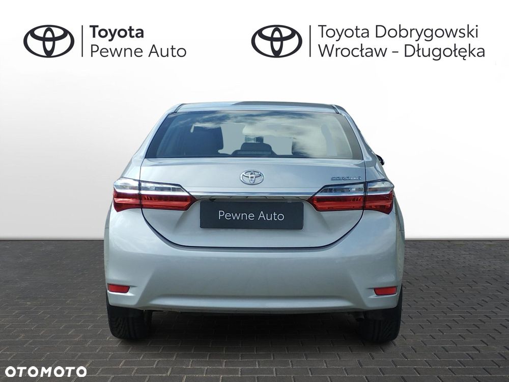 Toyota Corolla 1.6 Comfort - 6