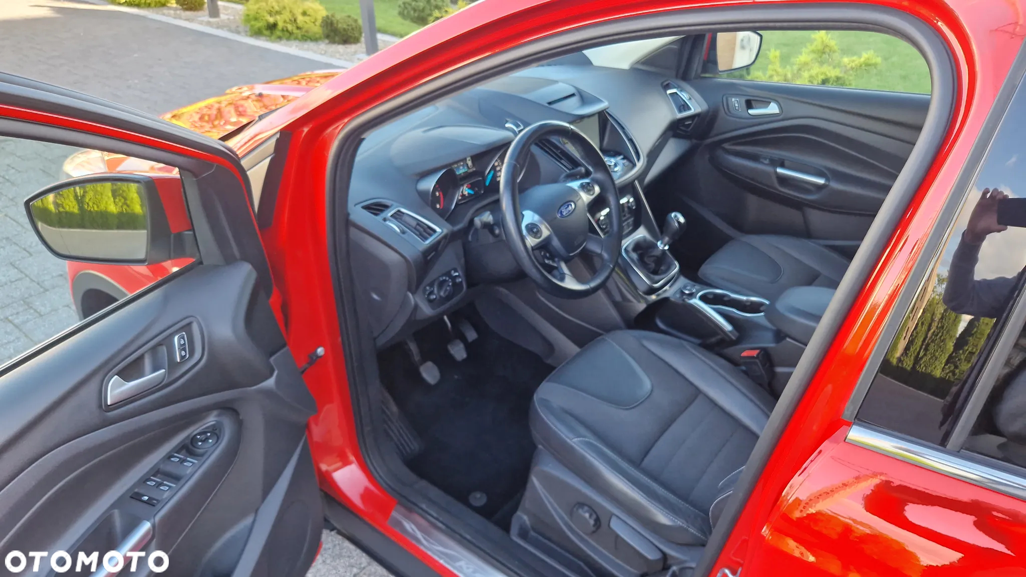 Ford Kuga 2.0 TDCi FWD Titanium - 6