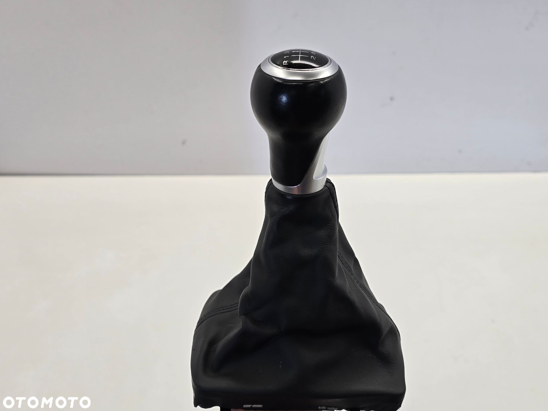 AUDI A4 B8 LIFT 12R GAŁKA MIESZEK ZMIANY BIEGÓW 6B - 1