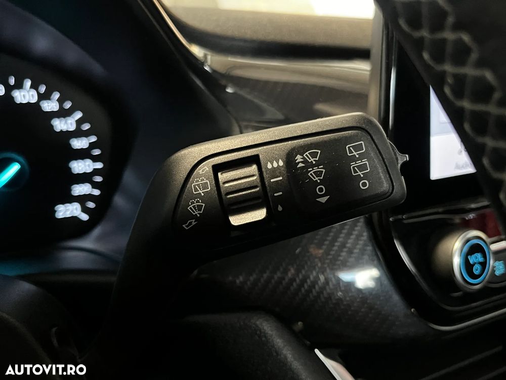 Ford Fiesta - 18