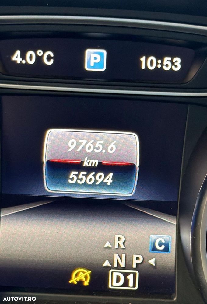 Mercedes-Benz GLA 200 7G-DCT AMG Line - 13